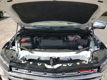 Chevrolet Suburban GMT900 2024 Chevrolet Suburban 2024 K1500 Premier 5.3L V8, 5.3 Benzyna 355KM, zdjęcie 6