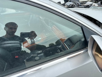 ОКНО ДВЕРИ ПЕРЕДНЕЙ СПРАВА, AUDI A8 D3 03 VSG