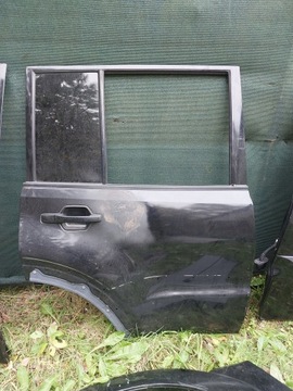 PAJERO IV FACELIFT SKLO (OKNO) KAROSERIE LEVÝ ZADNÍ 5D
