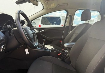 Ford Focus III Sedan Facelifting 1.0 EcoBoost 125KM 2017 Ford Focus 1.0 EcoBoost 125KM SalonPL FV23 Benzyna 125KM, zdjęcie 12