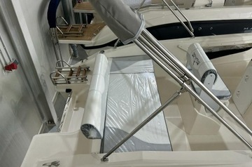 Новая моторная лодка OPEN: Trimarchi AMUNI - 6.00м/7 человек - boatcenter.pl