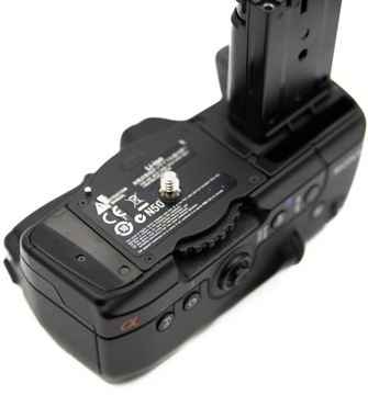 АККУМУЛЯТОРНАЯ РУЧКА VG-C70AM ДЛЯ SONY A700 / НЕТ. СЕРИЙНЫЙ 7D202819