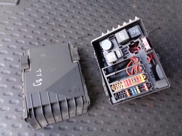 MODUL SKRZYNKA BEZPIECZNIKÓW 8J0937503 AUDI TT 8J
