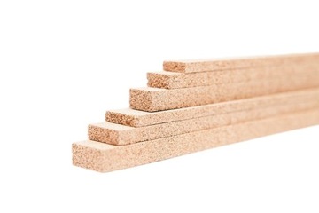 Dylatacyjna listwa przypodłogowa korkowa do podłóg 7x23x950mm