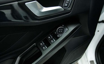 Ford Focus III Kombi Facelifting 1.5 TDCi 120KM 2018 Ford Focus 1.5 TDCI 120KM St-Line Mk4 Navi PDC Lane Asist Radar Led 1.5, zdjęcie 21