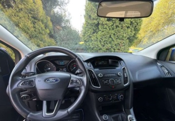 Ford Focus III Sedan Facelifting 1.0 EcoBoost 125KM 2017 Ford Focus Ford Focus 1.0 EcoBoost Edition Start Benzyna 125KM, zdjęcie 8
