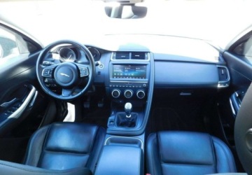 Jaguar E-Pace SUV 2.0 i4D 150KM 2018 Jaguar E-Pace z Gwarancja 12 Miesiecy Model 2019r 2.0 Diesel 150KM, zdjęcie 4