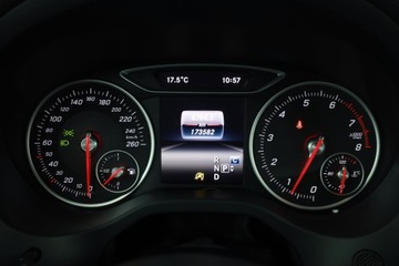 Mercedes GLA I Off-Roader Facelifting 1.6 180 122KM 2019 Mercedes GLA GLA 180, Salon Polska, Automat, zdjęcie 7