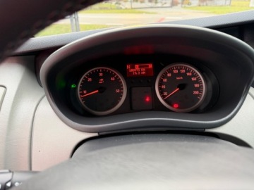 Opel Vivaro A Combi L1 2.0 CDTI 115KM 2014 Opel Vivaro Vivaro 2.0 Cdti- 9-cioosobowy - 105 000km 2.0 Diesel 114KM, zdjęcie 3