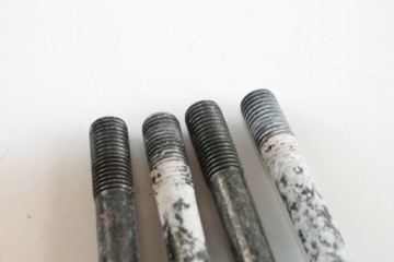 YAMAHA YZF-R7 22-24 БОЛТЫ ПЕРЕДНЕГО ТОРМОЗНОГО СУППОРТА