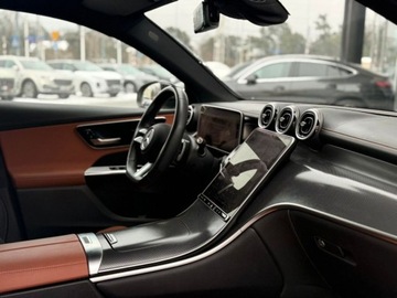 Mercedes GLC C254/X254 SUV 2.0 200 MHEV 204KM 2024 Mercedes-Benz GLC 4Matic Coupe rej 2025 AMG Line Night Digital Light salon, zdjęcie 14