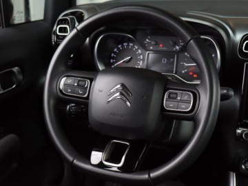 Citroen C3 Aircross  I Crossover 1.2 PureTech 131KM 2021 Citroen C3 Aircross 1.2 PureTech, Salon Polska, zdjęcie 19