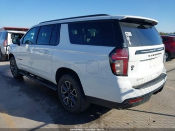 Chevrolet Suburban GMT900 2023 Chevrolet Suburban 2023r., 4x4, 5.3L 5.3 Benzyna 355KM, zdjęcie 2