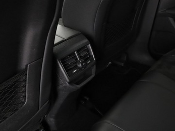 Peugeot 3008 II Crossover 1.2 PureTech 130KM 2018 Peugeot 3008 Crossway automat navi kamera tempomat, zdjęcie 36