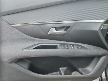 Peugeot 5008 II Crossover 1.6 THP 180KM 2019 Peugeot 5008 Salon Polska, klimatyzacja, tempomat,, zdjęcie 9