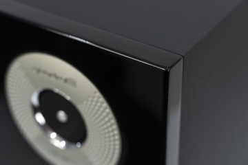 КОЛОНКИ QUADRAL SIGNUM 20 С БЕЛЫМ ОСНОВАНИЕМ ПАРА