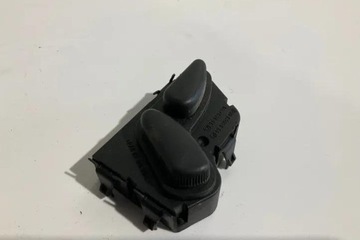 KNOFLÍKY ŘÍZENÍ ZVEDÁK SEDADLA MERCEDES-BENZ E (W211) 2108213851 2.7L