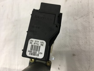 MODUL MOTOREK OKNO LEVÝ PŘEDNÍ SEAT CORDOBA 2 IBIZA 3 104379101