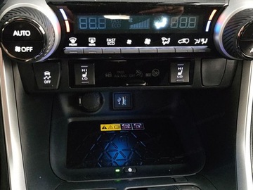 Toyota RAV4 V SUV Facelifting 2.5 Hybrid Dynamic Force 222KM 2025 Od ręki - Selection 2.5 Hybrid Dynamic Force AWD 222KM | Podgrzewane fotele, zdjęcie 11