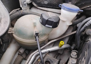 Citroen C3 II Hatchback 1.4 HDI 70KM 2013 Citroen C3 2013r, 1.4 HDI. Uszkodzony tyl. 1.4 Diesel 70KM, zdjęcie 17