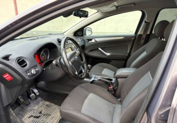 Ford Mondeo IV Kombi 2.0 Duratorq TDCi DPF 140KM 2011 Ford Mondeo FORD MONDEO 2.0TDCI TARNOW 2.0 Diesel 140KM, zdjęcie 10