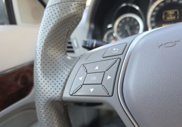 Mercedes Klasa E W212 Coupe 200 CGI BlueEFFICIENCY 184KM 2011 Mercedes-Benz Klasa E Wzorowy E 200 Coupe - 121Tkm - Bezwypadkowy 1.8, zdjęcie 30