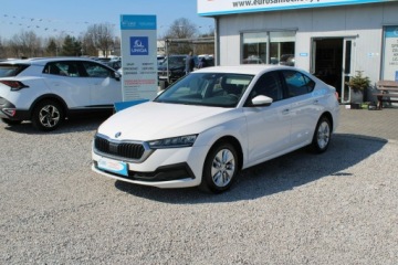 Skoda Octavia IV Liftback 2.0 TDI 115KM 2022 Škoda Octavia Skoda Octavia AMBITION F-vat Salon, zdjęcie 1