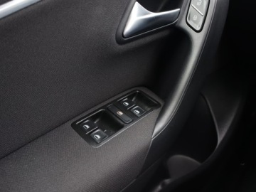 Volkswagen Polo V Hatchback 3d Facelifting 1.2 TSI BlueMotion Technology 90KM 2017 VW Polo 1.2 TSI, Salon Polska, 1. Właściciel, zdjęcie 16