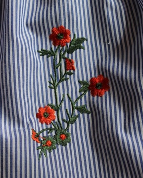 Romantyczna letnia bluzka Sinsay r. XS paski wyszywane kwiatki
