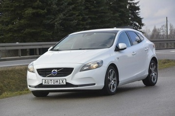 Volvo V40 II Hatchback 1.6 D2 115KM 2015 Volvo V40 1.6HDI Ocean Race nawi doinwestowany, zdjęcie 1