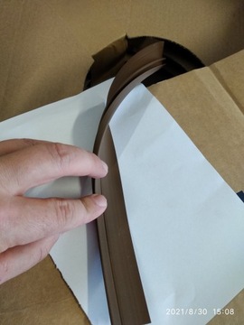 Резиновый уплотнитель для деревянных окон.