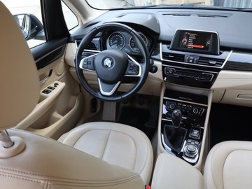 BMW Seria 2 F22-F23-F45-F46 Active Tourer 218i 136KM 2014 BMW 2 Active Tourer 218i Active Tourer, Skóra, zdjęcie 6