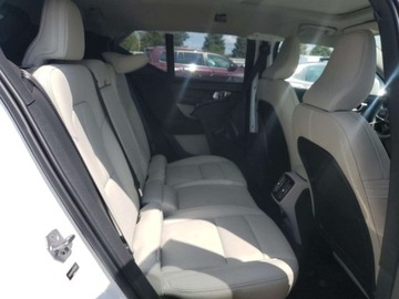 Volvo XC40 2021 Volvo XC 40 T5 MOMENTUM 2.0 Benzyna 248KM, zdjęcie 9