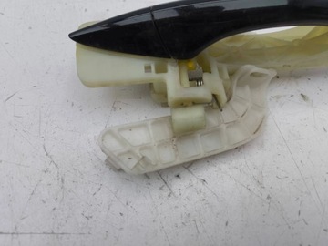 HYUNDAI I40 2012 PRAVÁ STRANA KLIKA VNĚJŠÍ DVEŘE ZADNÍCH