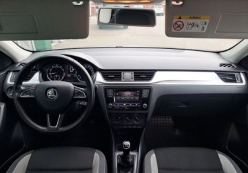 Skoda Rapid II Liftback Facelifting 1.0 TSI 110KM 2018 Skoda RAPID Ambition 1.0 TSI 110 KM Salon PL ASO VAT-23 Benzyna 110KM, zdjęcie 8