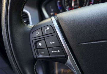 Volvo XC60 I SUV Facelifting 2.0 D4 DRIVE-E 190KM 2017 Volvo XC 60 2.0D 190KM R-Desing automat SKORA navi kamera GWARANCJA, zdjęcie 22