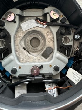 BMW 1 F20 3 F30 4 F32 F36 X5 F15 F48 X1 F39 X2 F25 X3 VOLANT M-PAKET