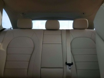 Mercedes GLB 2022 Mercedes-Benz GLB 2022r., 300, 2L, od ubezpieczalni 2.0 Benzyna 259KM, zdjęcie 8