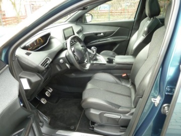 Peugeot 5008 II Crossover 1.2 PureTech 130KM 2017 Peugeot 5008 GT LINEKLIMATYZACJASKORYPANORAMA DACHNAWIGACJAELEKTRYKA7 OSOB, zdjęcie 5