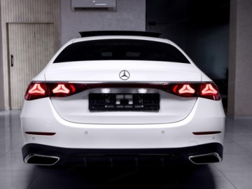Mercedes Klasa E W214 Sedan 2.0 220d 197KM 2026 E Klasa 220 d 4-Matic AMG 2.0 (moc 197 KM) 2026, zdjęcie 2