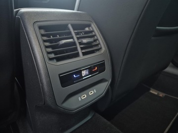 Cupra Formentor Crossover 1.5 TSI 150KM 2023 Cupra Formentor 1.5 TSI / 150 KM DSG wyprzedaż roc, zdjęcie 33