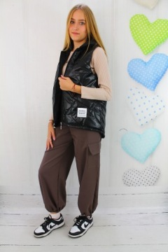 ЧЕРНЫЙ СТЕГАНЫЙ ЖИЛЕТ С КАПЮШОНОМ 146