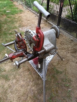 Нарезной станок Ridgid 300.