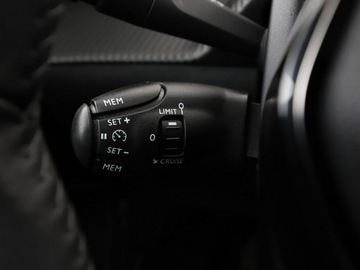 Peugeot 2008 II SUV 1.2 PureTech 100KM 2023 Peugeot 2008 Navi Czujniki parkowania Klimatyzacja, zdjęcie 30