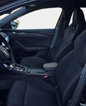 Skoda Octavia IV Liftback 1.5 TSI EVO 150KM 2023 Skoda Octavia Czarna Perla - Sportowe fotele - Top LED Matrix - ACC 210 km, zdjęcie 30