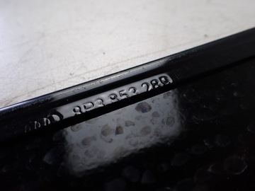 КРЫШКА B СТОЙКИ B AUDI A3 8P 3D ЛЕВ./ПРАВ.