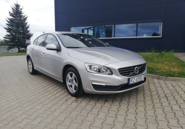 Volvo S60 II Sedan Facelifting 1.6 D2 115KM 2015