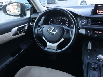 Lexus CT Hatchback 5d Facelifting 200h 136KM 2016 Lexus CT 200h, Salon Polska, Automat, Klima, zdjęcie 6