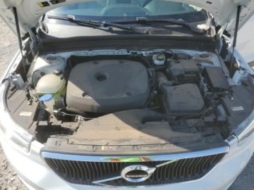 Volvo XC40 2021 Volvo XC 40 T5 Momentum, 2021r., 4x4, 2.0L 2.0 Benzyna 252KM, zdjęcie 11