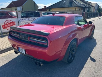 Dodge Challenger III 5.7 V8 HEMI 377KM 2015 Dodge Challenger V8 HEMI 5.7 377 KONI AUTOMAT NAWIGACJA KAMERA RINGI SUBWO, zdjęcie 2